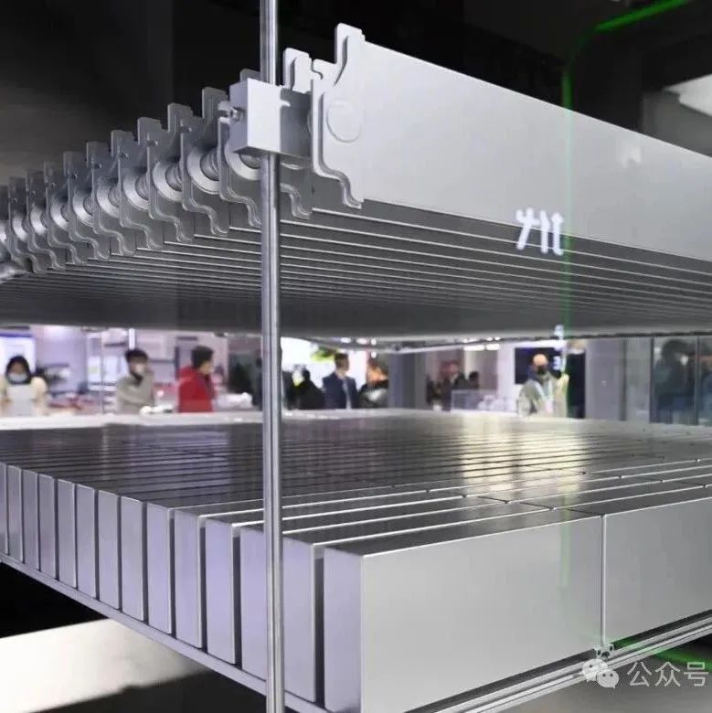 6384187034960636975762887